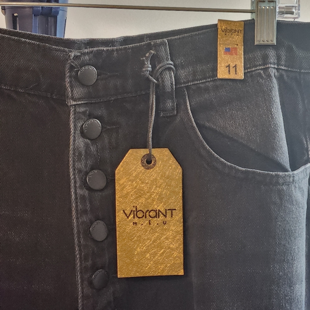 NWT Vibrant denim size 11 ripped wide leg jean